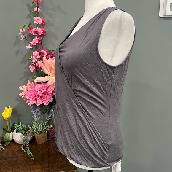 Banana Republic Sleeveless Top - Picture 5 of 14